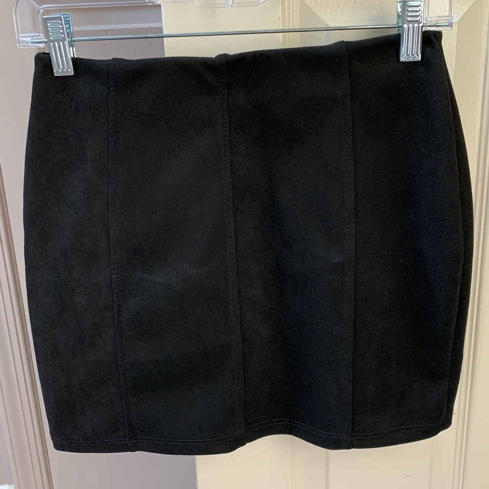 Black Mini Pencil Skirt